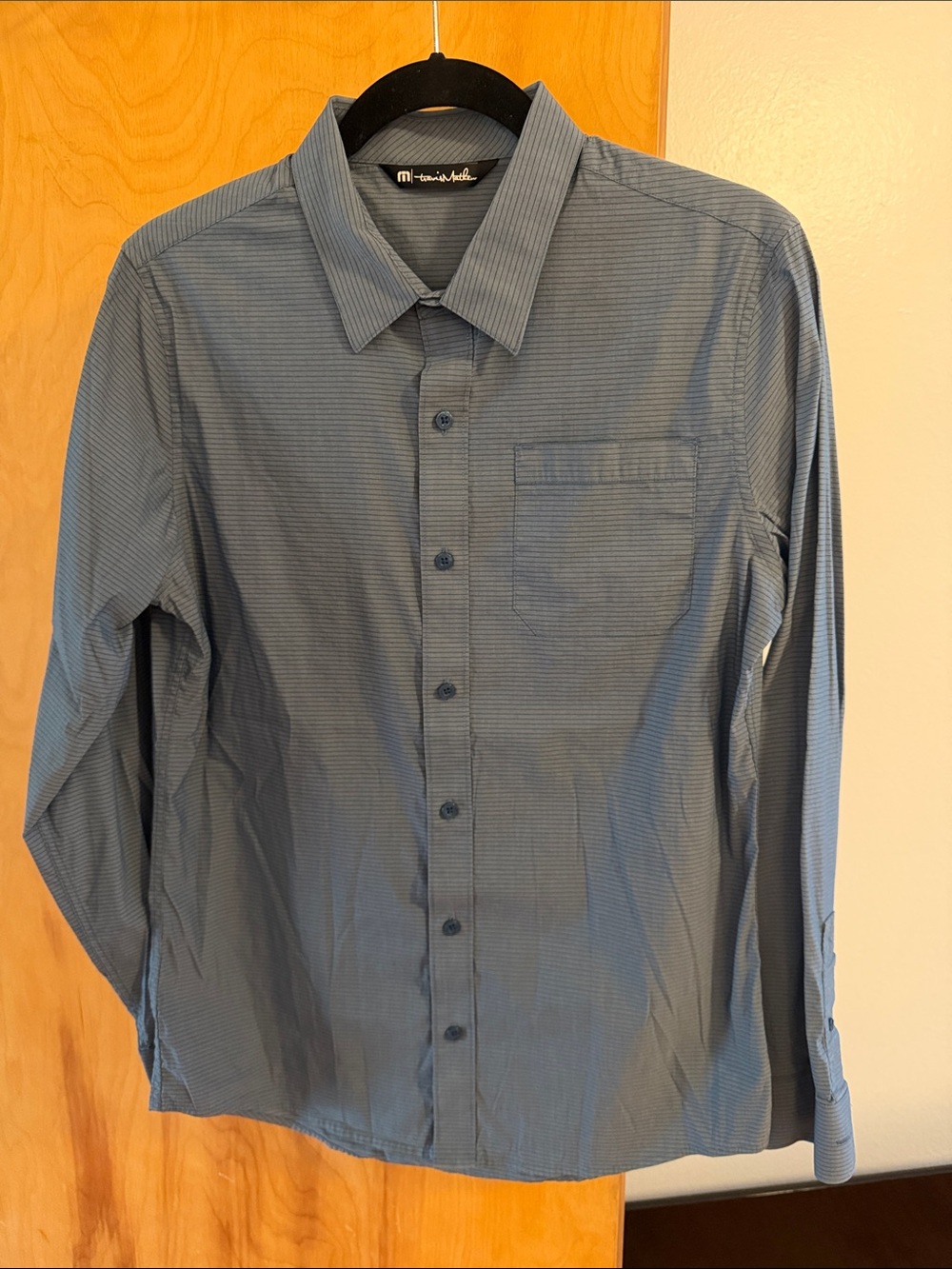 Men's Blue Long-Sleeve Button-Up Shirt
